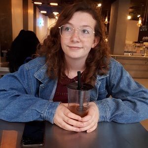 Meet your Posher, Julia